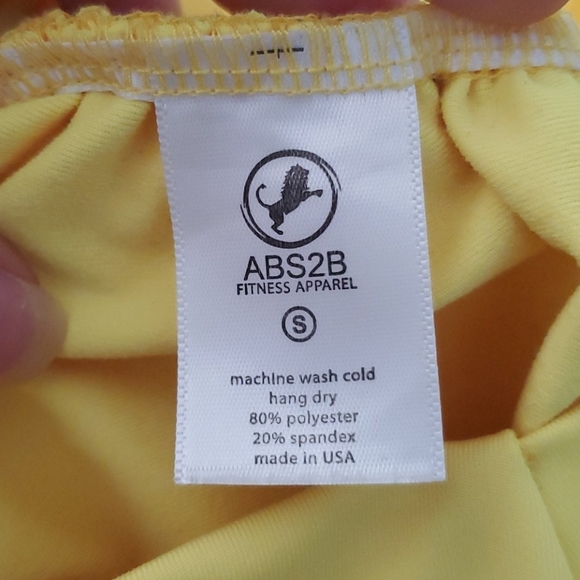 Bright Yellow Capris Leggings - Picture 5 of 5